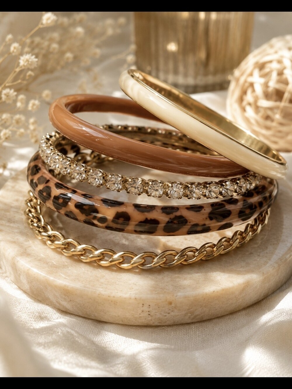 Set of 5 bracelets gold and brown tones